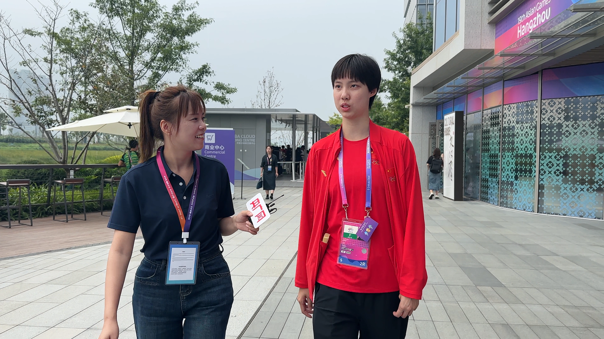 对话亚运丨中国游泳冠军彭旭玮:距离目标成绩有差距,仍需努力