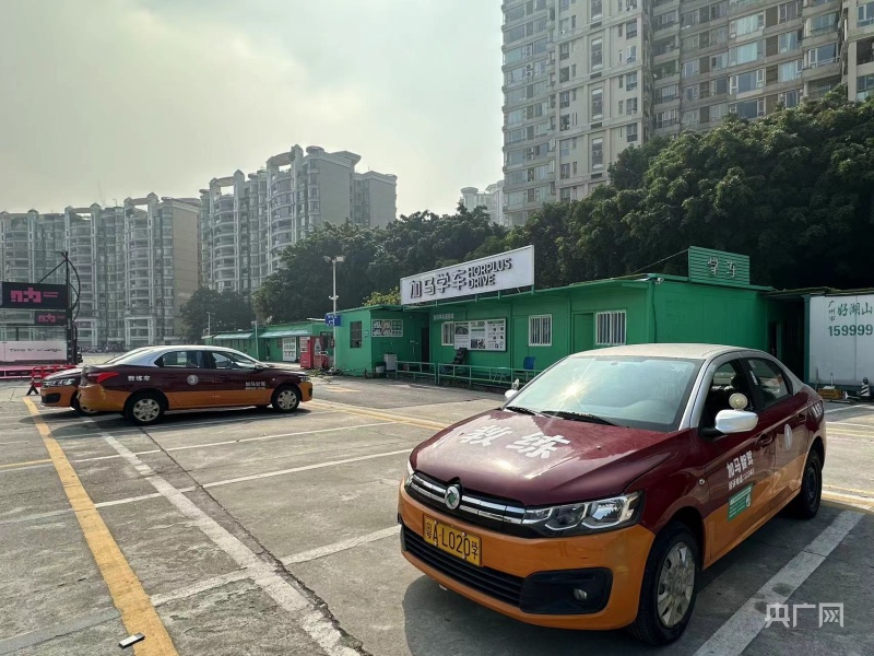 广州一知名驾校训练场关闭交通部门曾多次预警该驾校招生严重异常