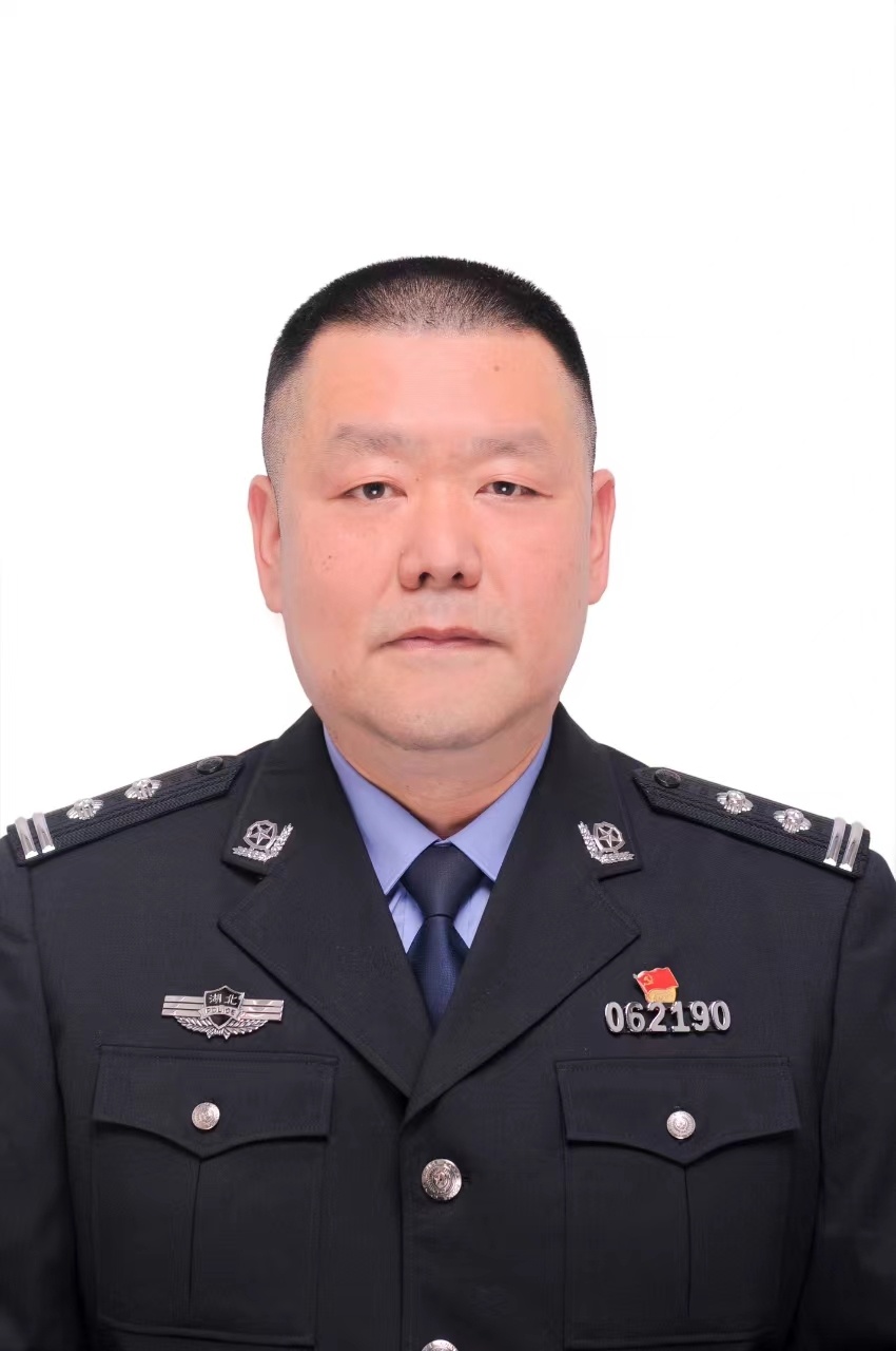 如磐初心映峡江追记因公牺牲的峡江卫士韩涛