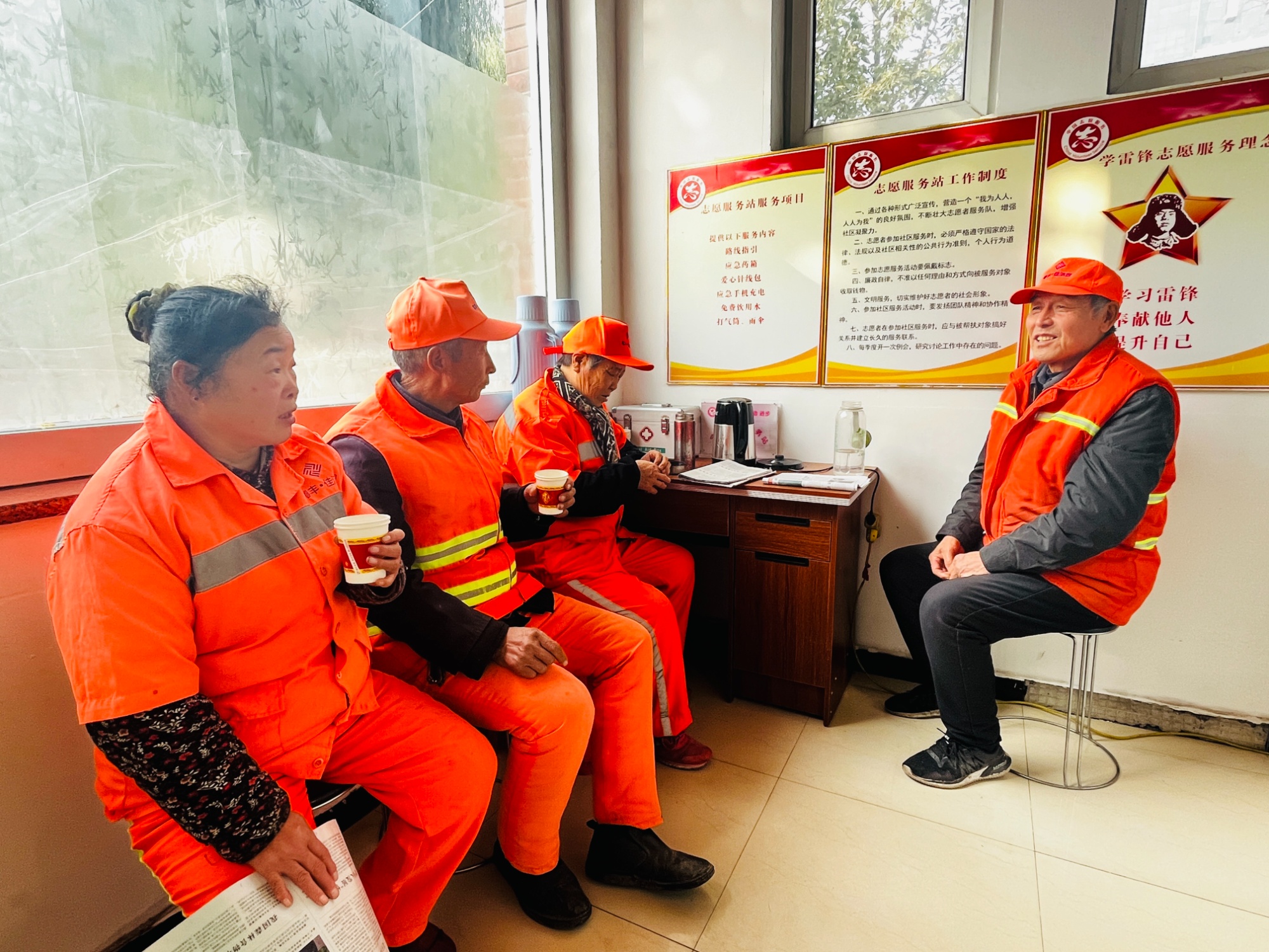 河北涞水户外劳动者驿站筑起温馨港湾