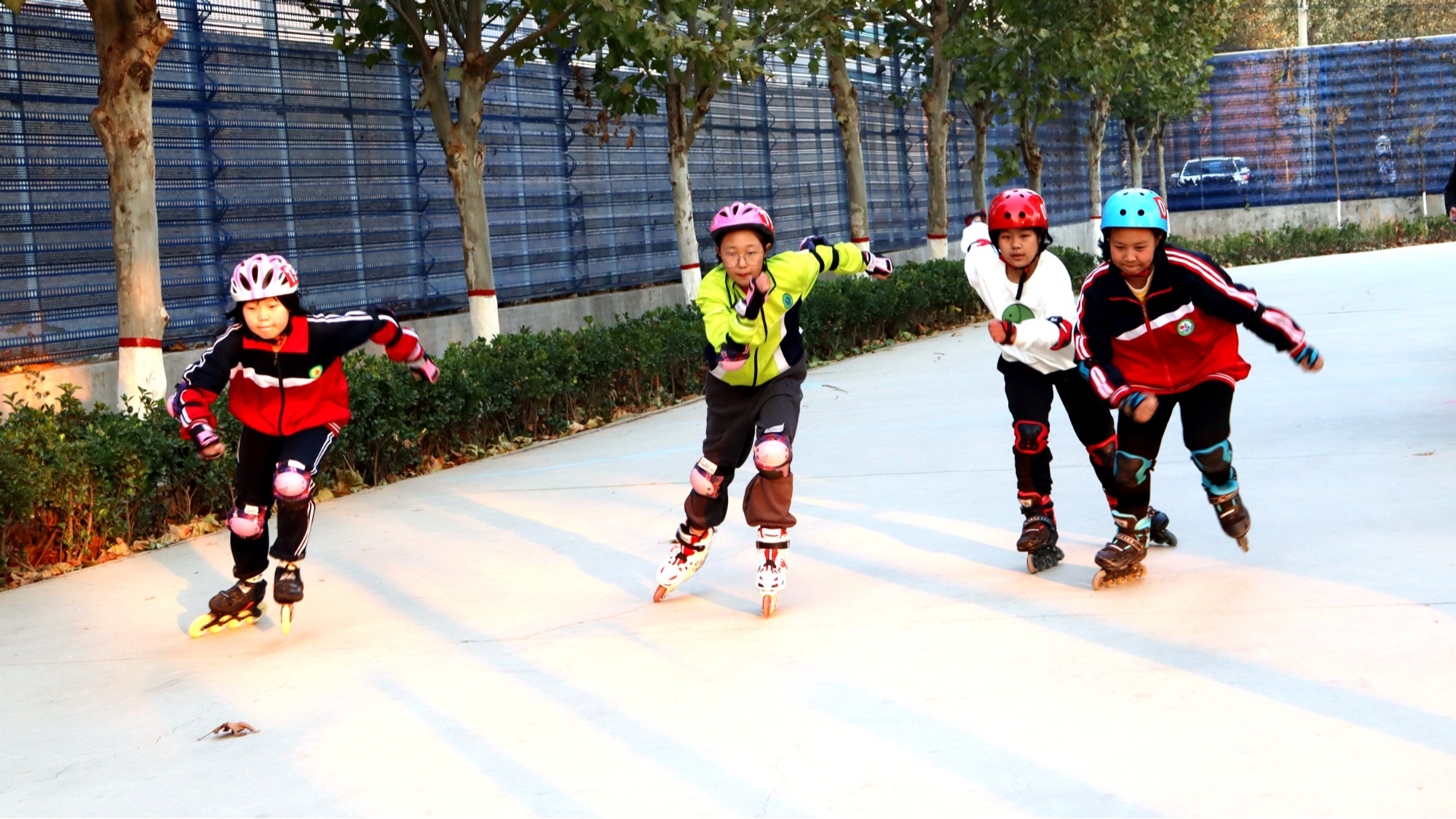 河北唐县第五届冰雪运动会轮滑比赛开幕