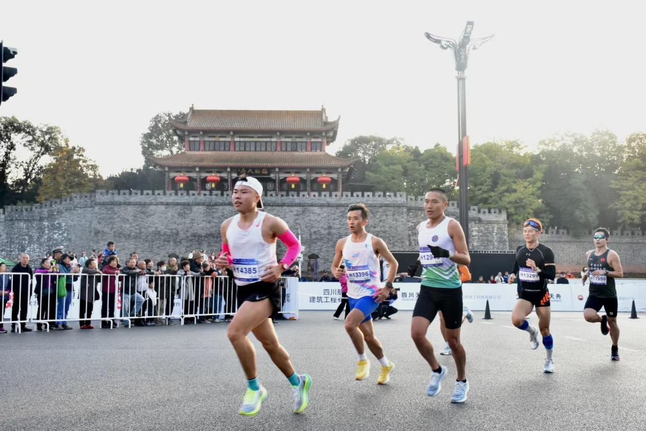 德阳市体育局指导,广汉市人民政府,德阳高新区管委会,三星堆博物馆