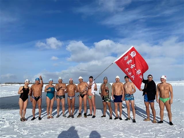 bobsports鄂温克族自治旗：科学冬泳感受冰雪运动快乐(图2)