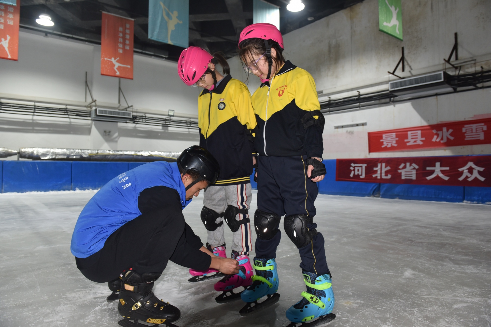 BB电子官方网站畅享冰雪快乐 河北景县掀起大众冰雪运动新热潮(图2)