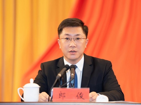 中共扬州市广陵区委九届七次全会举行