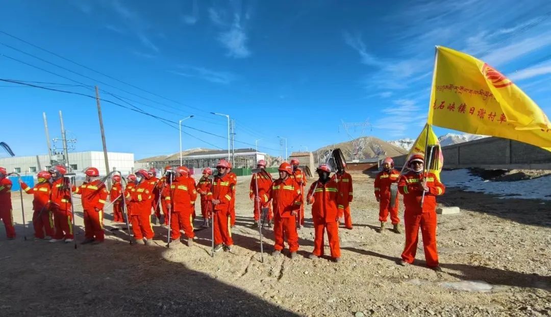 玛多县花石峡镇举办草原防火应急演练