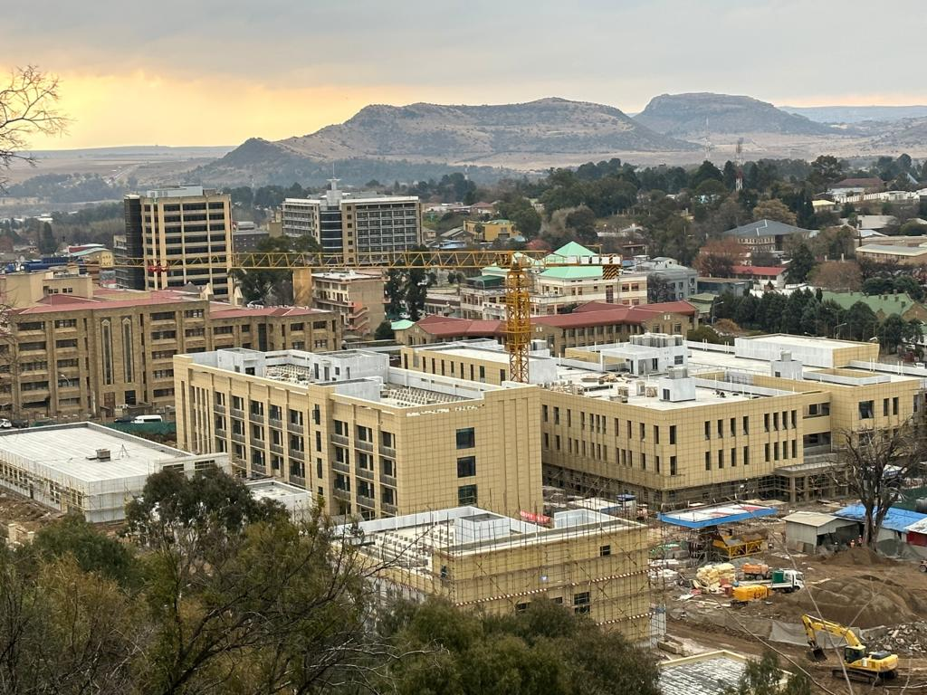 专访中国驻莱索托王国大使雷克中