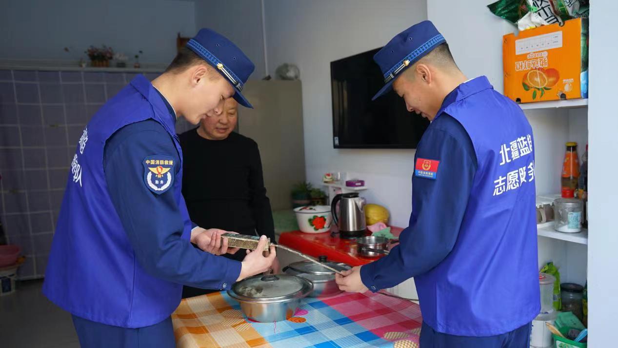 丰镇市：“北疆蓝焰”志愿服务在行动