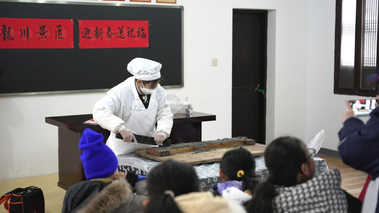 宣城绩溪：沉浸式制作徽墨酥体验徽味无穷