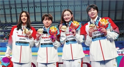 武汉姑娘艾衍含杨佩琪在游泳世锦赛夺冠