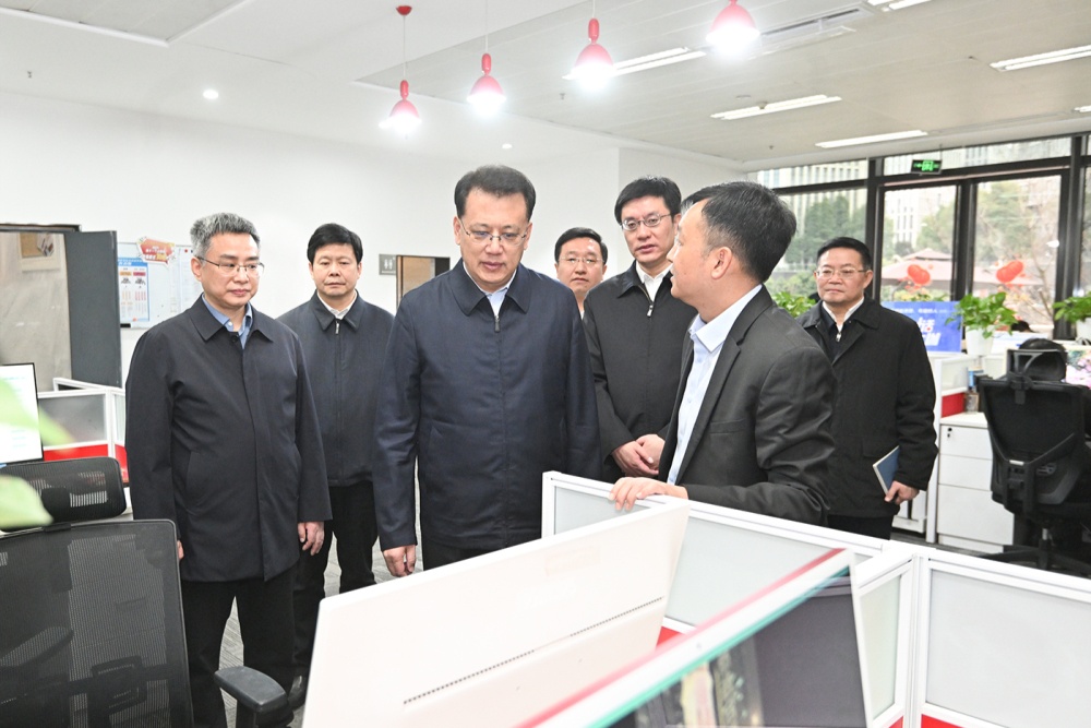 袁家军:为新重庆建设加油鼓劲助力添彩_央广网