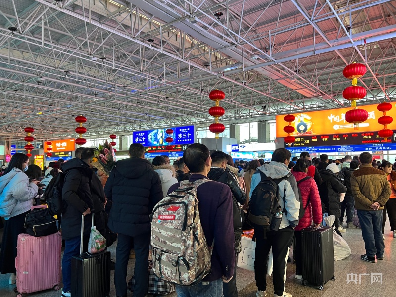 云南铁路已累计发送旅客超1000万人次