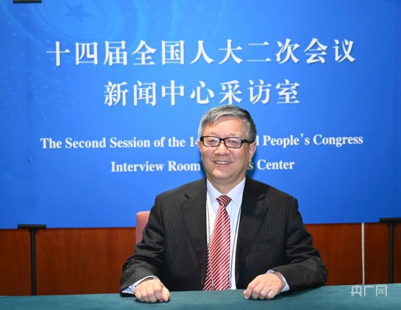 十四届全国人大二次会议上海代表团向大会提交议案7件