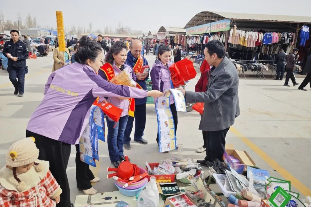 柯坪县开展2024年文化科技卫生三下乡服务活动