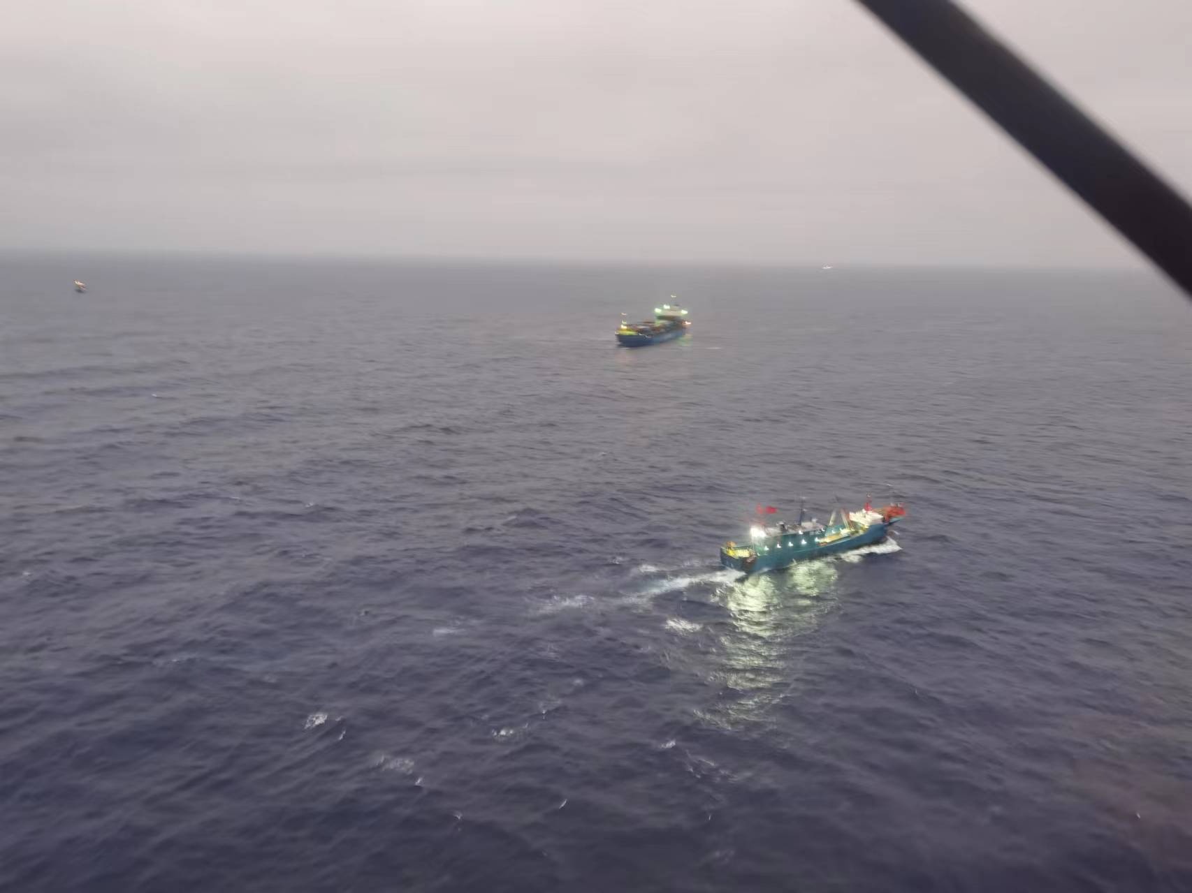 海南西南海域一外籍货船与渔船发生碰撞