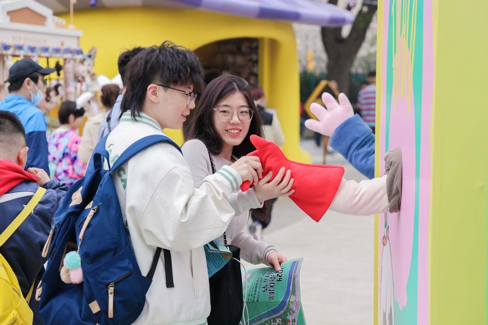 首届pts潮玩节人气爆棚  泡泡玛特创造潮玩展会新风潮