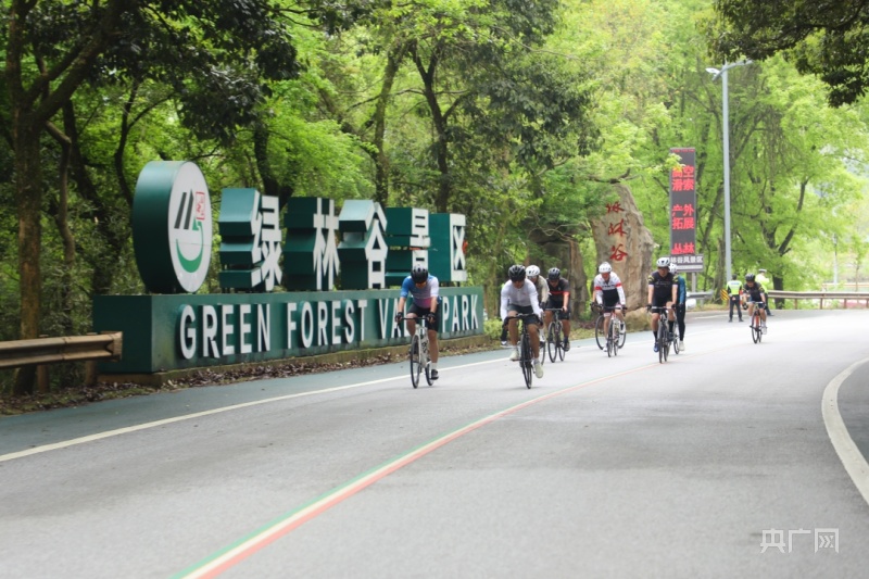 半岛官网入口网页版中国优秀旅游城市自行车大赛（泾县）总决赛完美收官(图1)