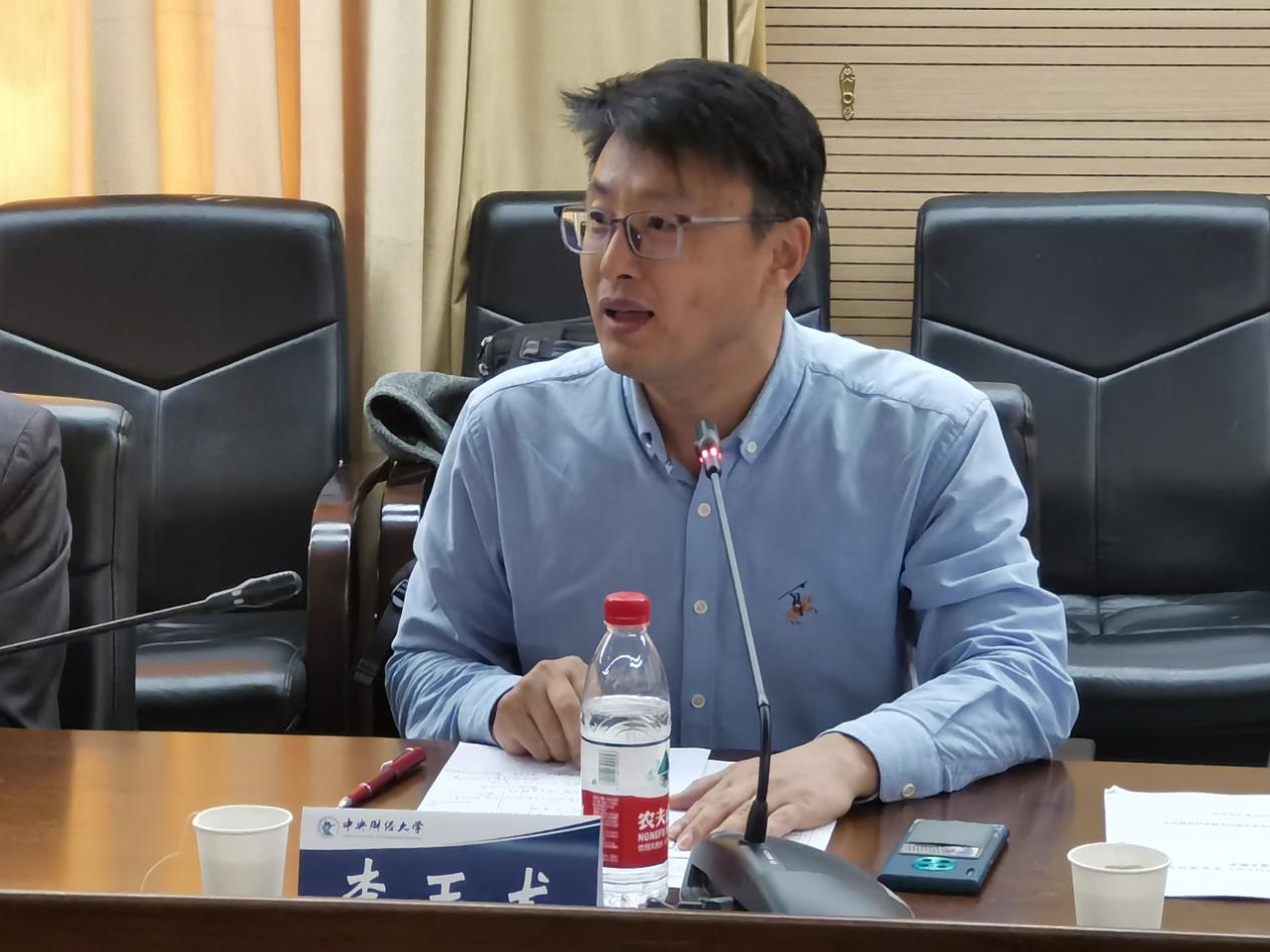 管理科学与工程学院副院长李玉龙(学校供图,央广网发)管理科学与工程