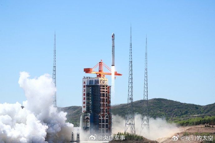 长征六号丙运载火箭首飞成功！