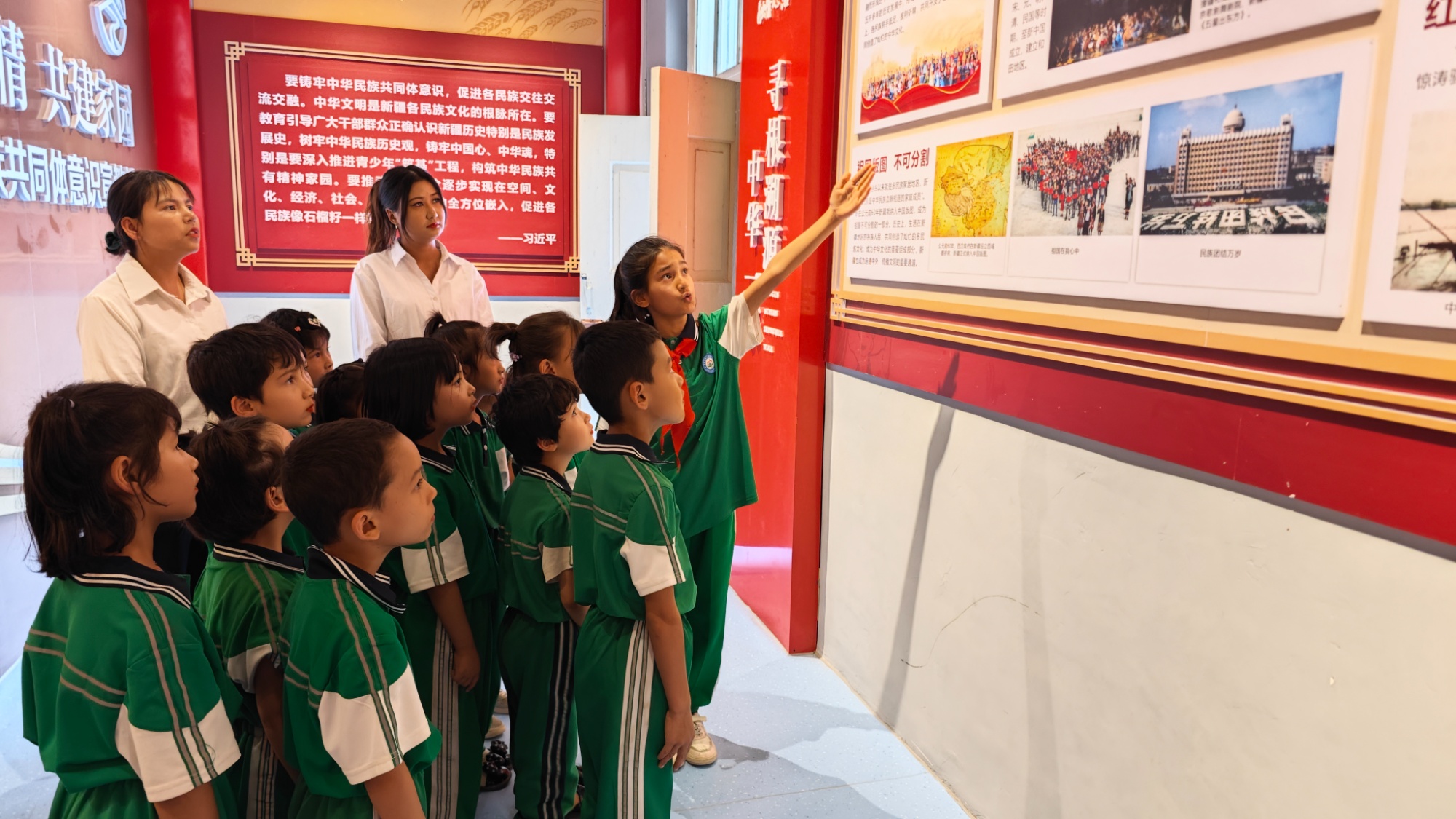 墨玉县村级宣教馆挂牌 引领爱国主义教育新风尚