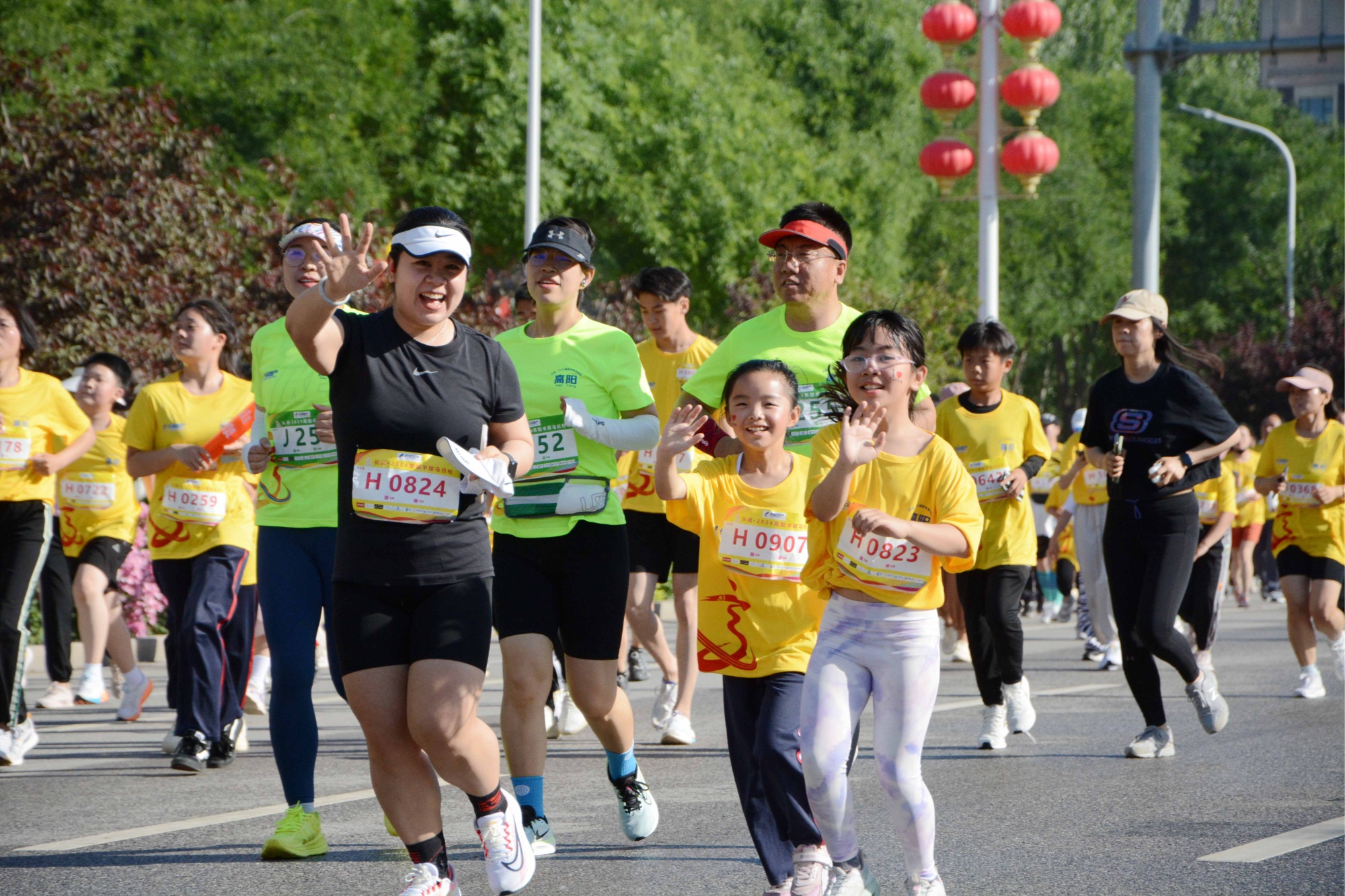 激情初夏!河北高阳2024半程马拉松鸣枪开跑