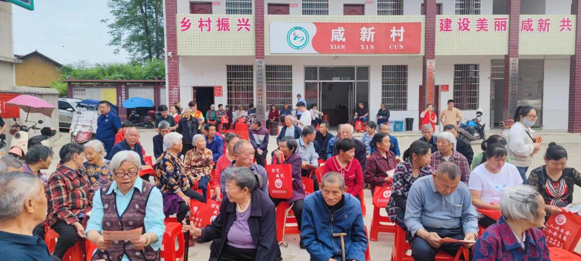 全民参与,有效筑牢人民生命安全防线,5月13日,湖南双峰县洪山殿镇在咸
