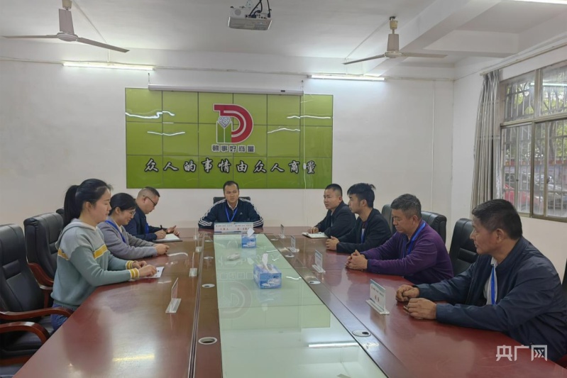 江西大余:"小路灯"映照"大民生"