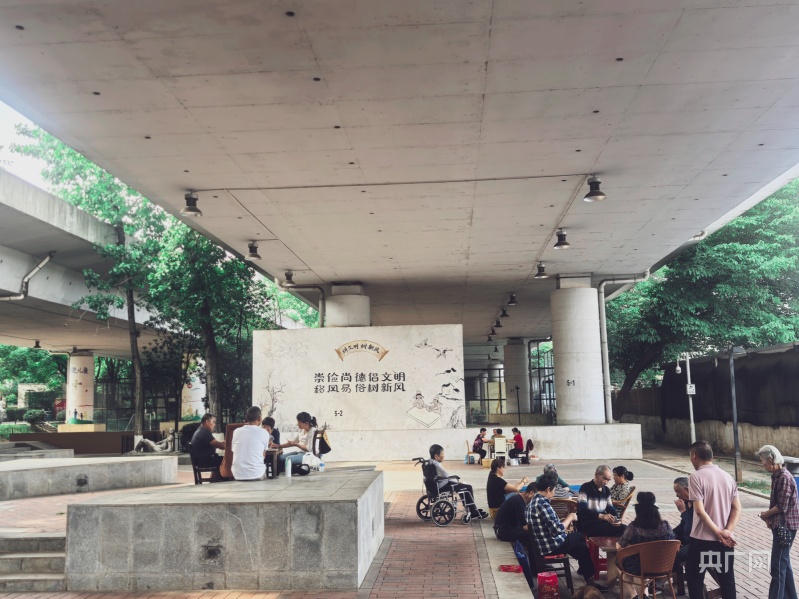 桥下“沉睡”空间 巧绘惠民“幸福色”_央广网