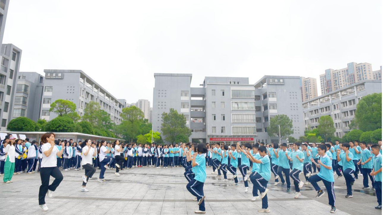 湖南娄底开展“5·20”中国学生营养日主题宣传活动