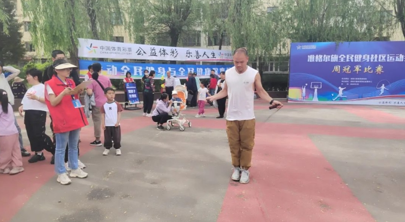 火狐电竞app首页：火狐电竞：准格尔旗：就近开展全民健身让生活更美好(图2)