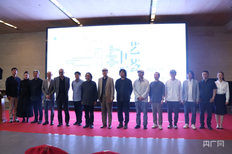 实习生郭奕锦  摄)该展由澳门科技大学主办,展出作品以银川当代美术馆