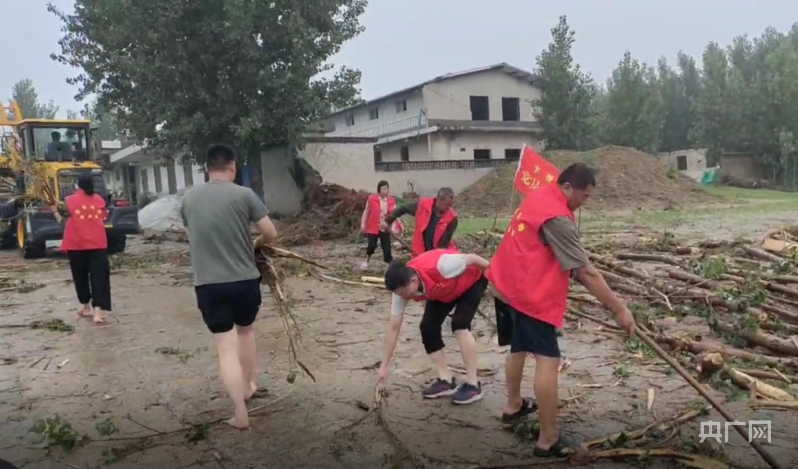 山东多地暴雨持续