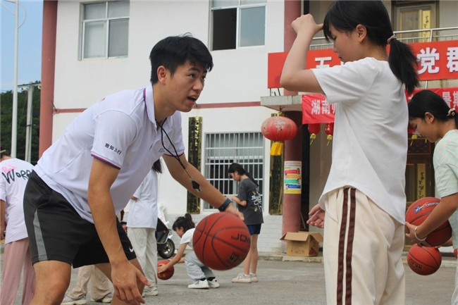 湖南师范大学体育学院致知力行暑期社会实践团开展暑期社会实践活动