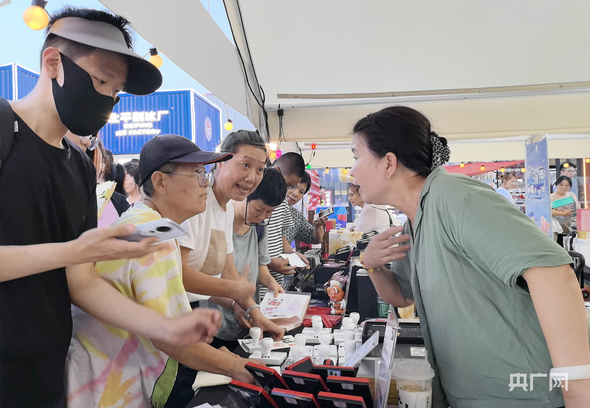 近100款运动快时尚新品在京首发首秀