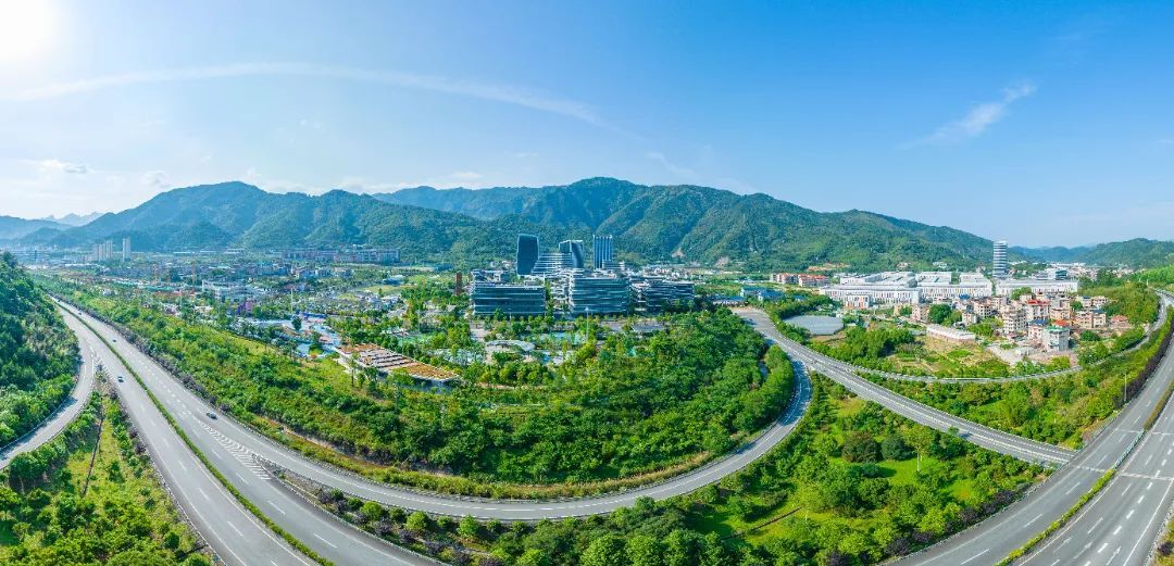 乡村交通道路串起旅游好风景