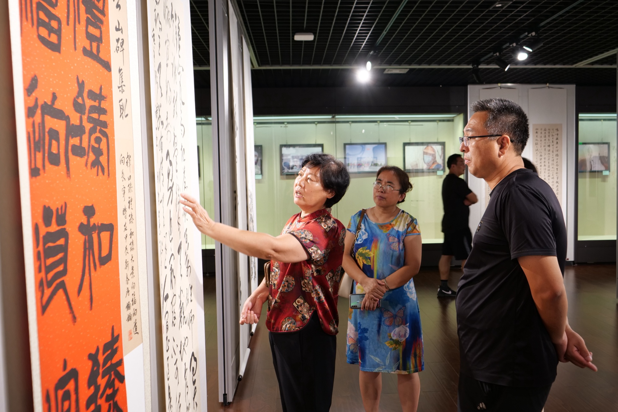 河北献县举办"魅力献县"书法美术摄影展览