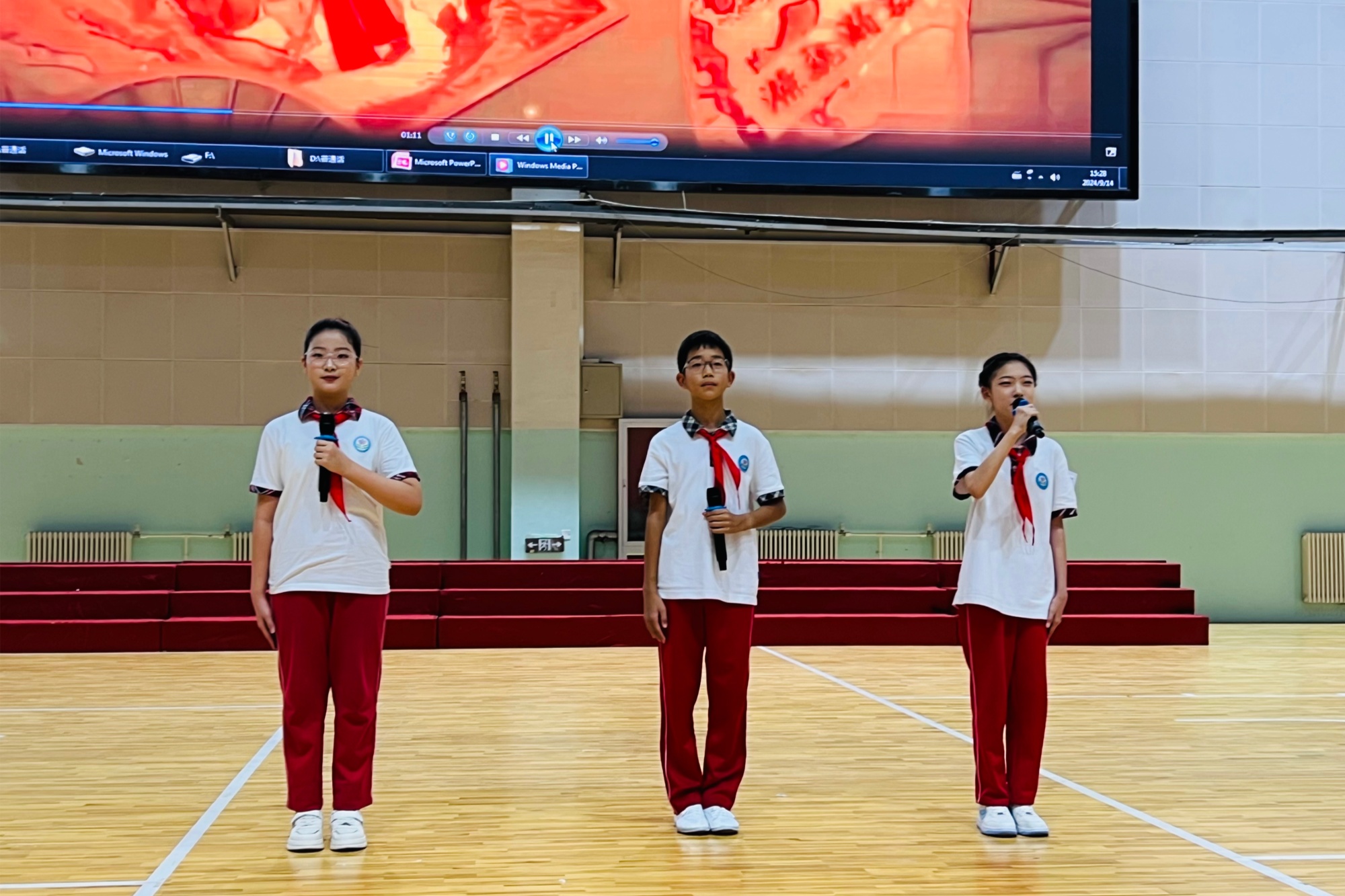 涞水小学校长图片