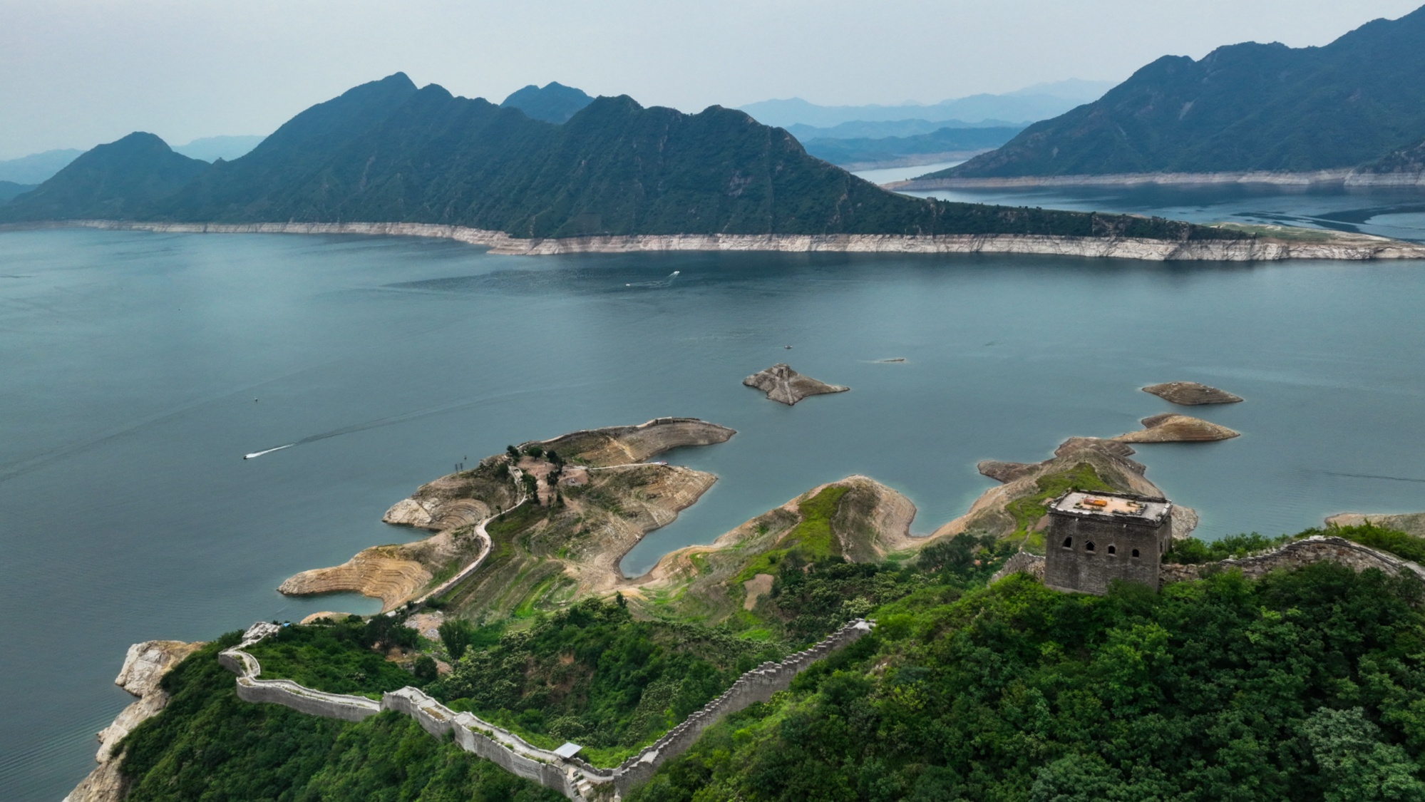 河北宽城迎来国庆假期旅游热潮