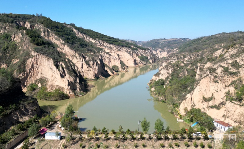 甘肃庆阳西峰“打坝淤地”：治理水土流失  减少入黄泥沙