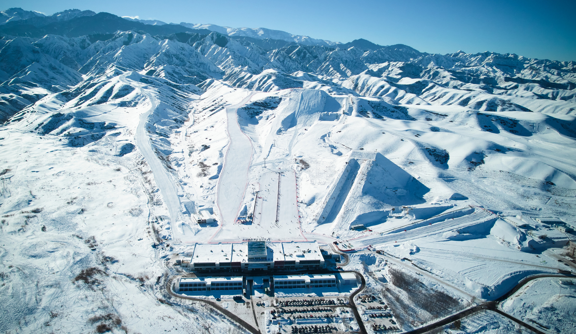 新疆昌吉文旅来厦 送上冰雪旅游大礼包