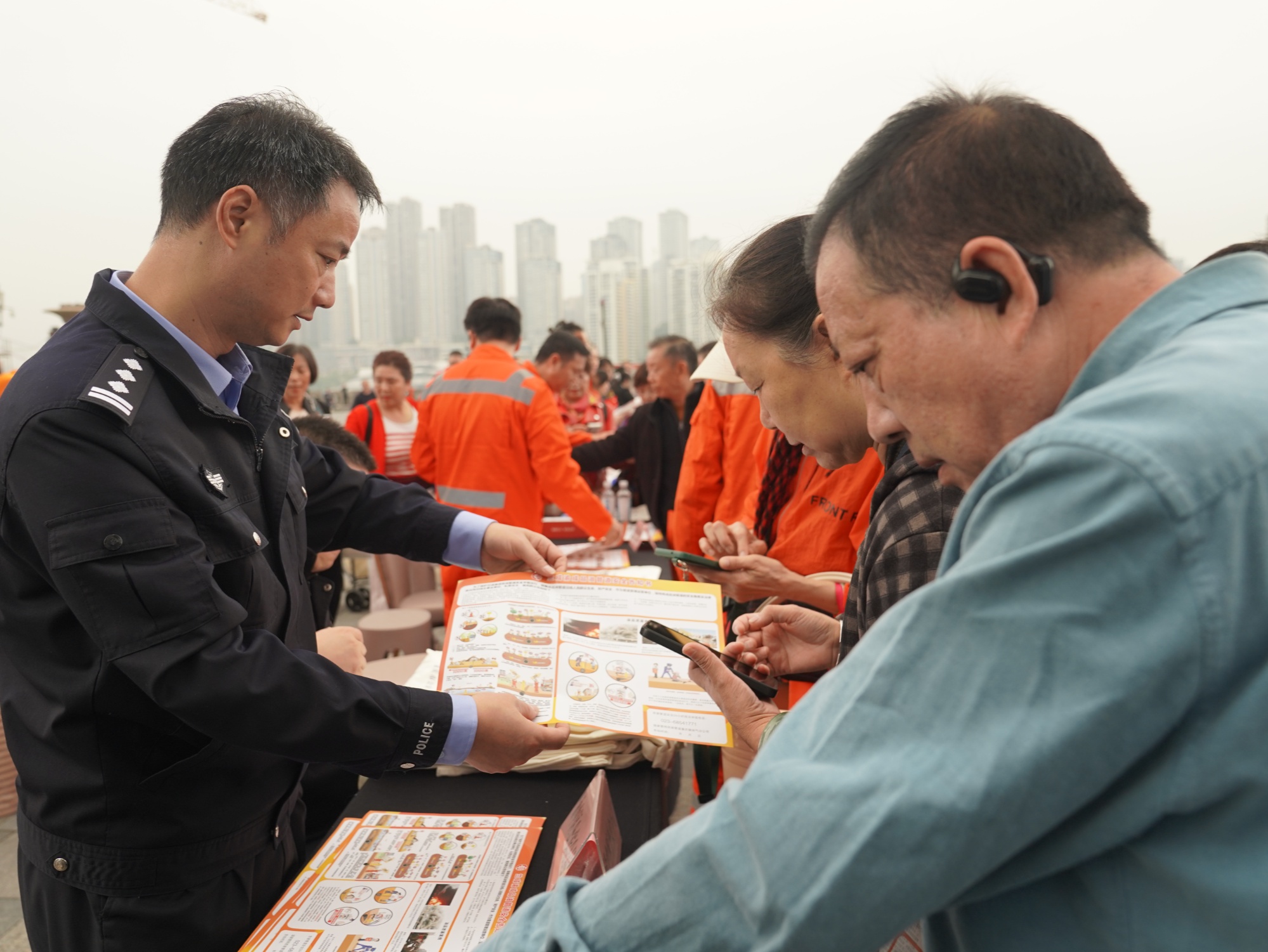 政企警民携手同心  共护油气“三电”安全