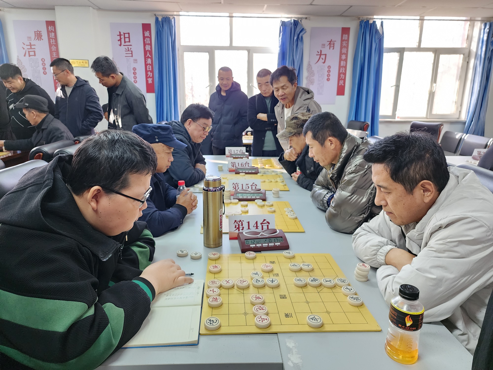 “棋王赛西部行”象棋进团场燃情启幕