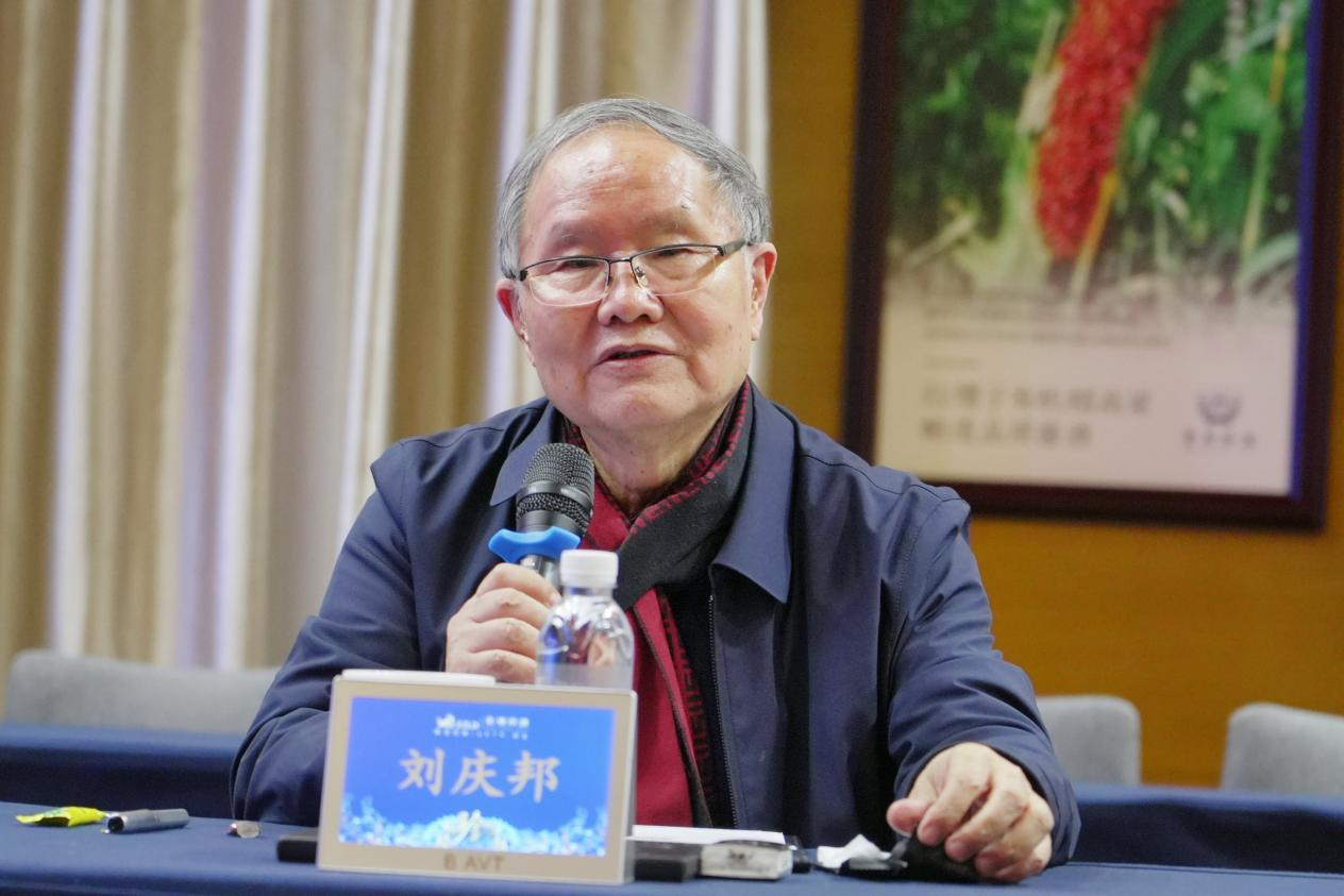 以文学之名,赴美酒之约!全国著名作家珍酒行活动举办_央广网