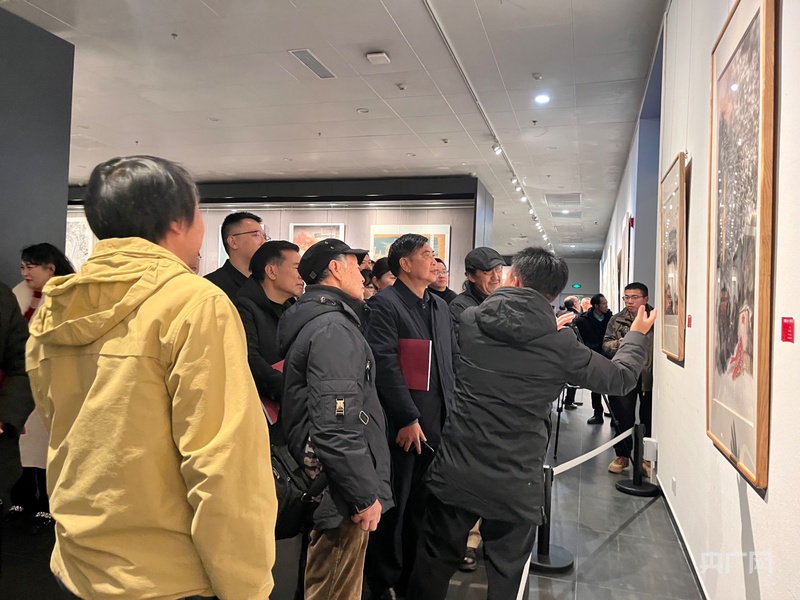 “国画之乡 丹青长顺”第三届美术双年展开幕