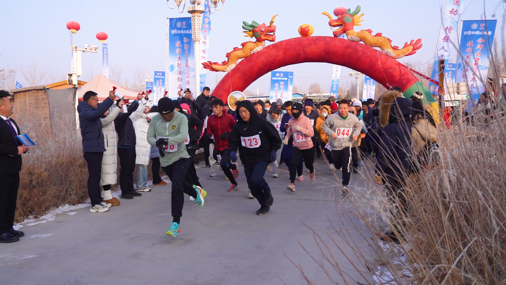 伽师县冬季冰雪旅游系列活动盛大启幕