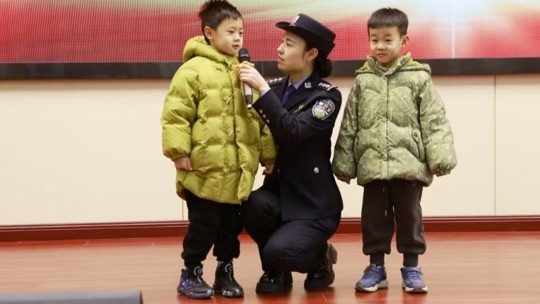 河南省漯河市公安局举行庆祝第五个中国人民警察节“警营开放日”活动