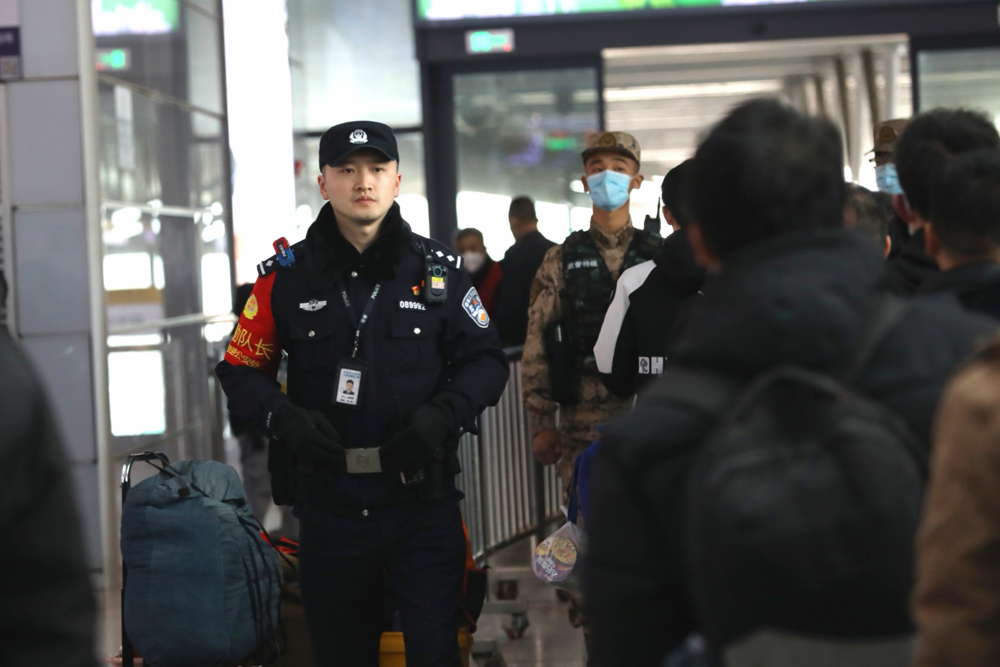 投入警力8.24万人次 春节宁波社会治安平稳有序