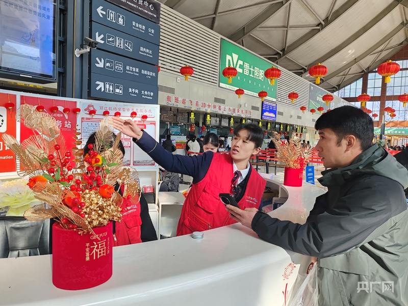 春节假期 昆明机场运送旅客120.90万人次