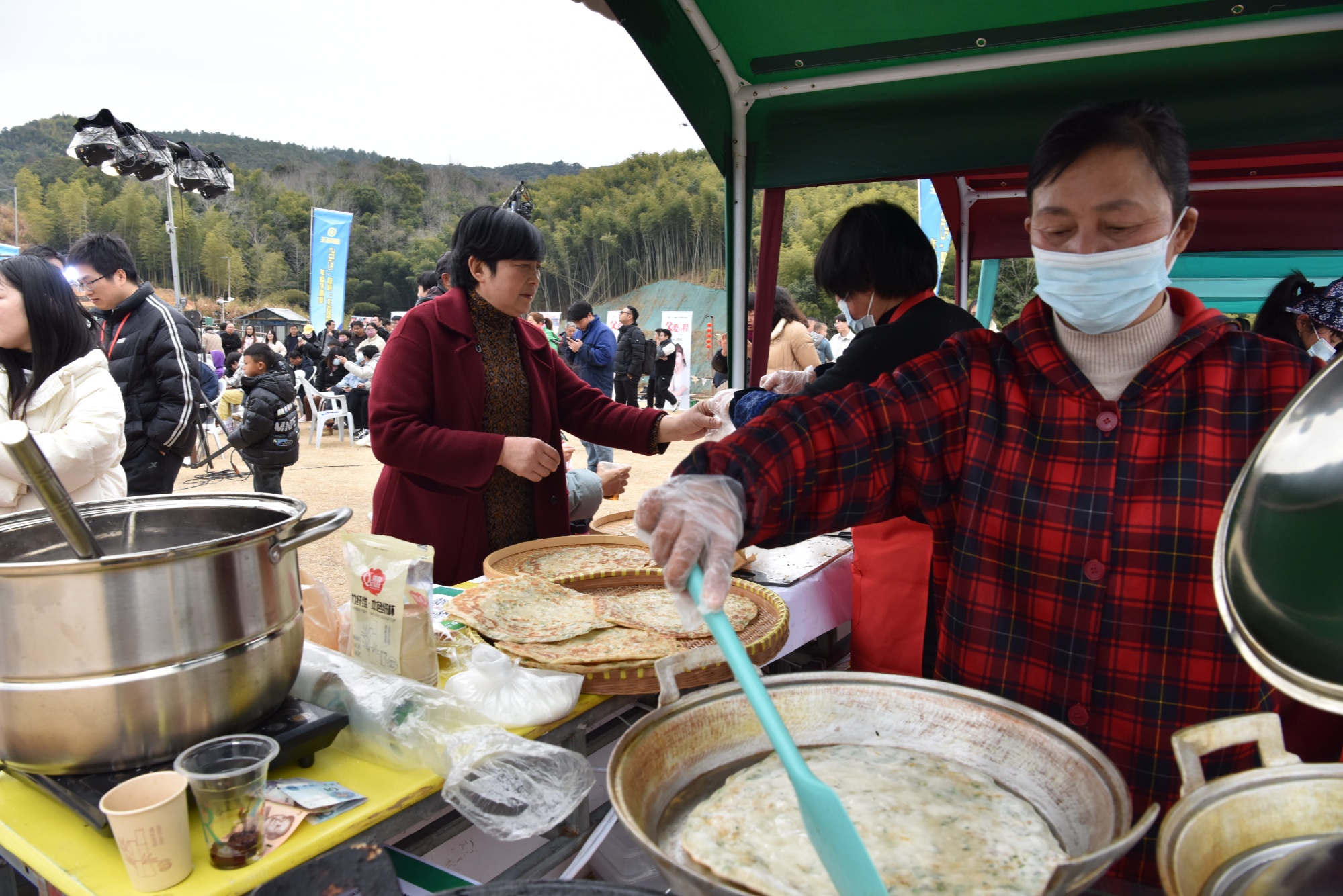 传统佳节碰撞电竞争霸擦出别样“火花”