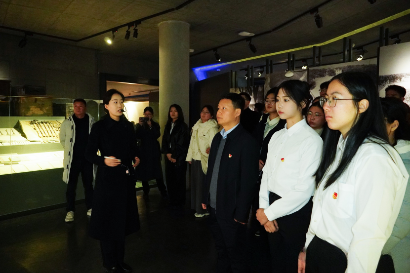 黑龙江大学学生赴侵华日军七三一部队罪证陈列馆开展实践研学